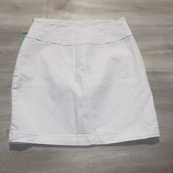 White Skirt - Picture 2 of 10